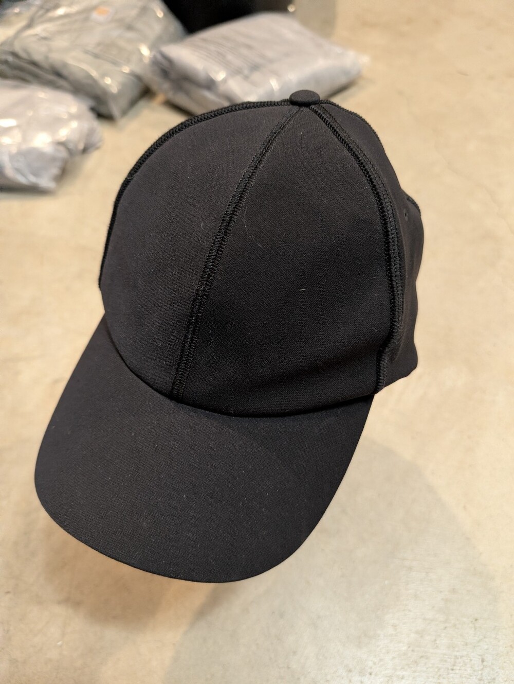 Lululemon Men's Black Performance Baseball Cap Strap Back